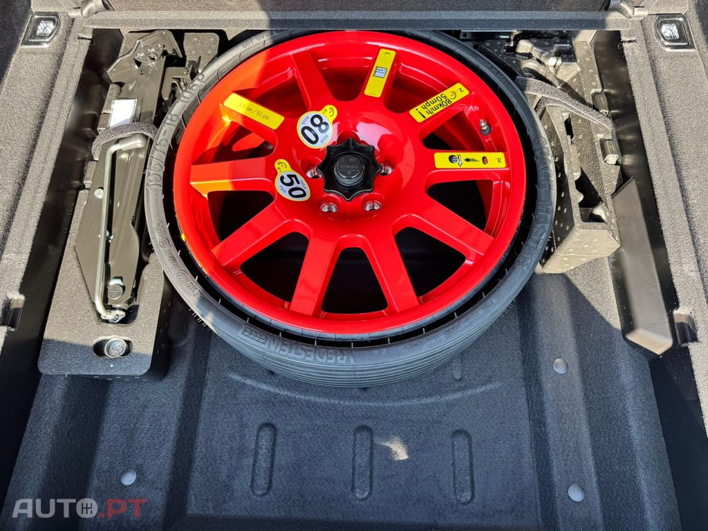 Porsche Macan T