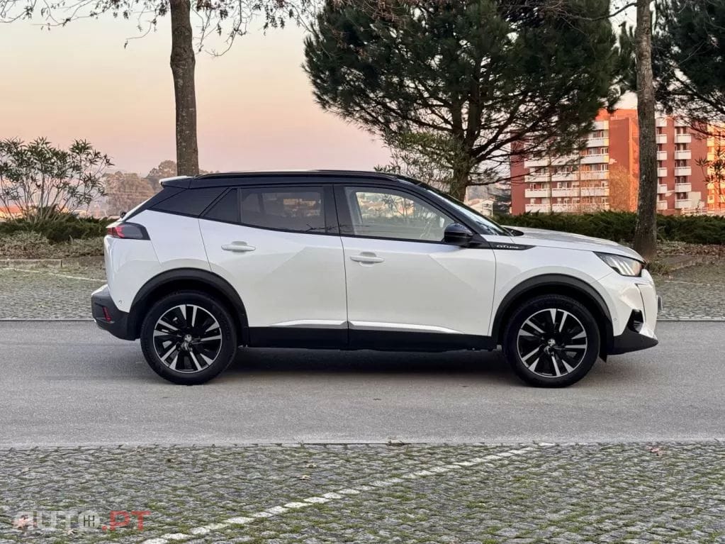 Peugeot 2008 1.2 PureTech GT Line