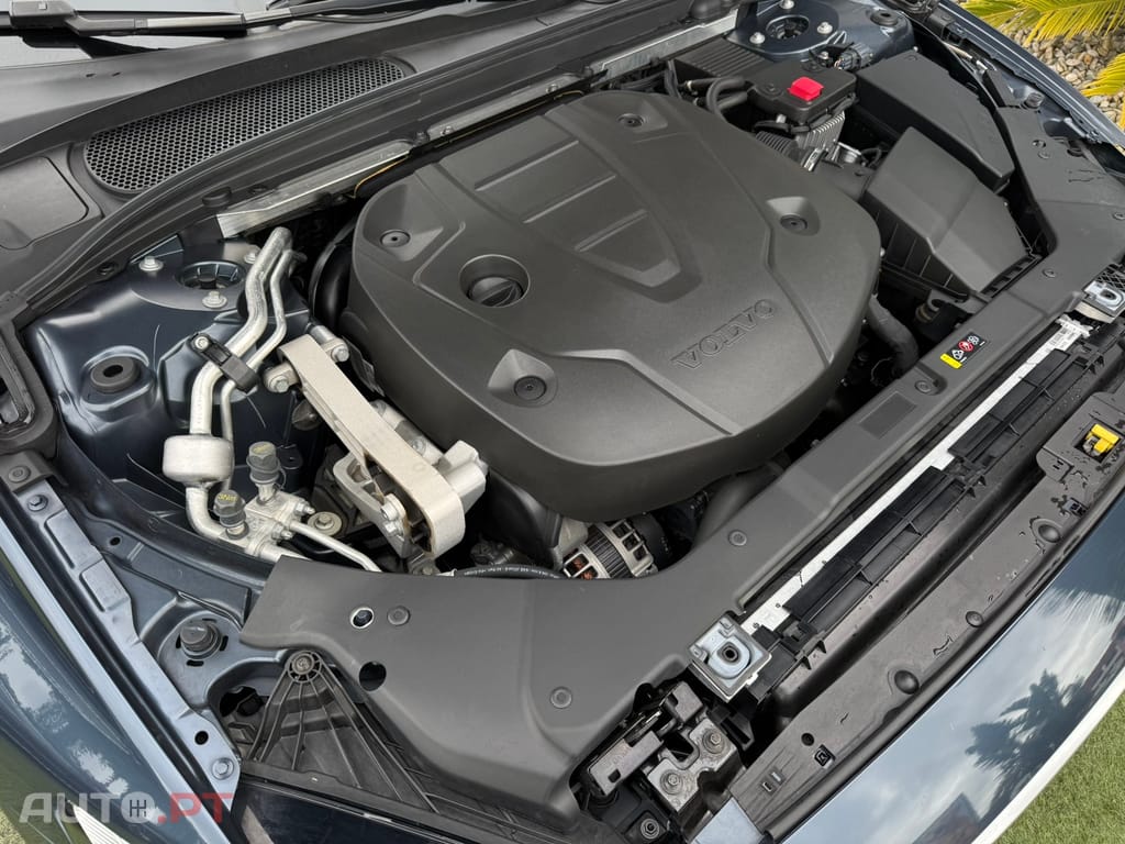 Volvo V60 2.0 D3 R-Design Geartronic