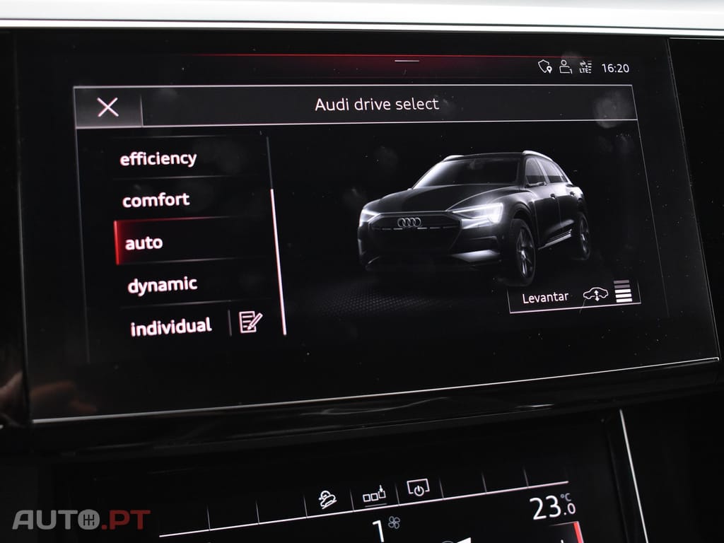 Audi E-Tron 55 quattro S line