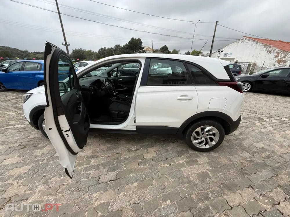 Opel Crossland Outro