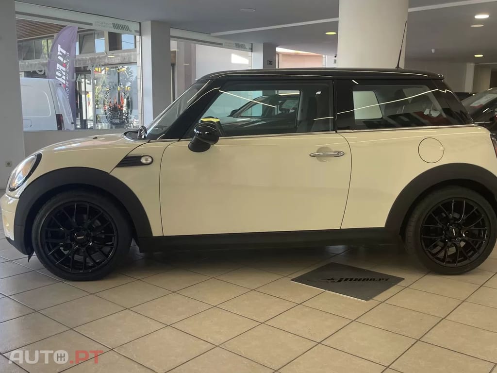 MINI One D - Black Details JLL 17