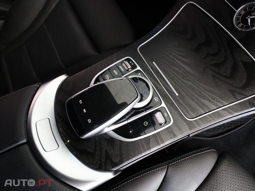 Mercedes-Benz C 300 de AMG Line