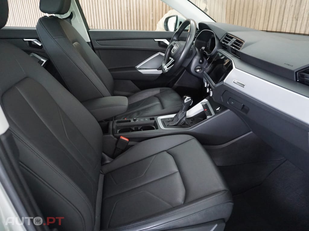 Audi Q3 45 TFSIe S tronic