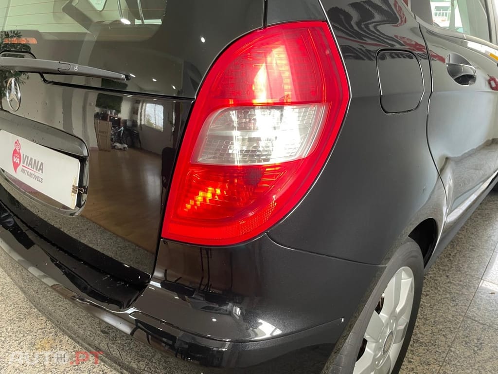 Mercedes-Benz A 160 Elegance BlueEfficiency — fotografia 20