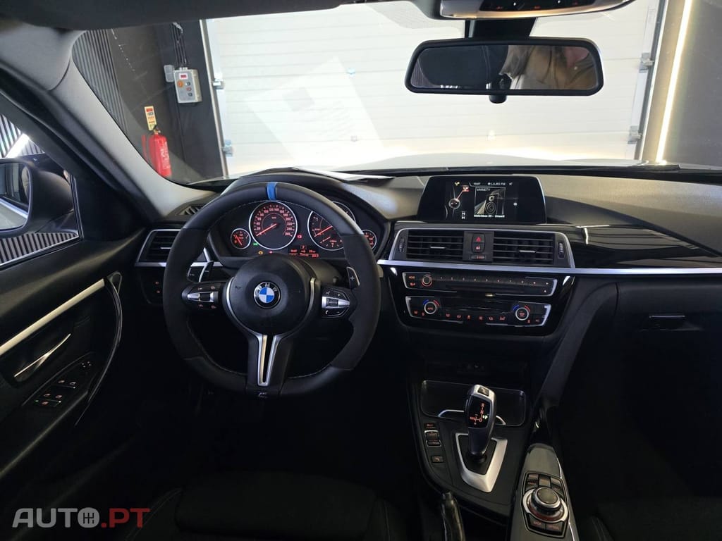 BMW 318 d Line Sport Auto