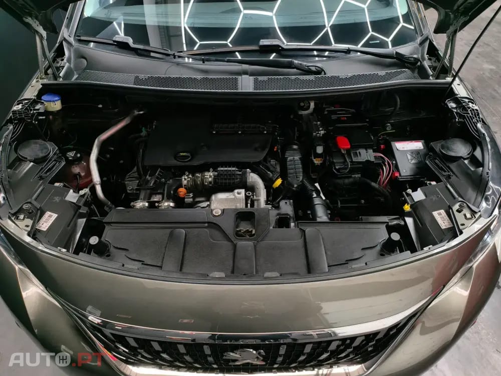Peugeot 3008 1.6 BlueHDi Allure EAT6 J18