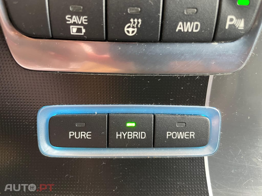 Volvo V60 2.4 D6 R-Design Momentum AWD Phev