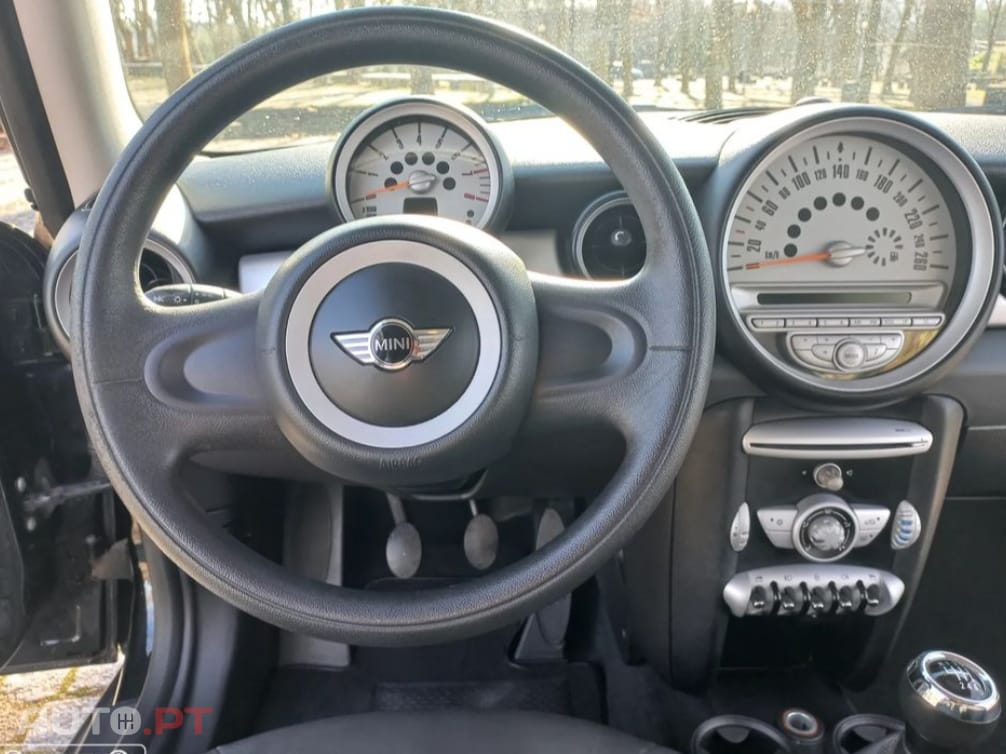 MINI Cooper One