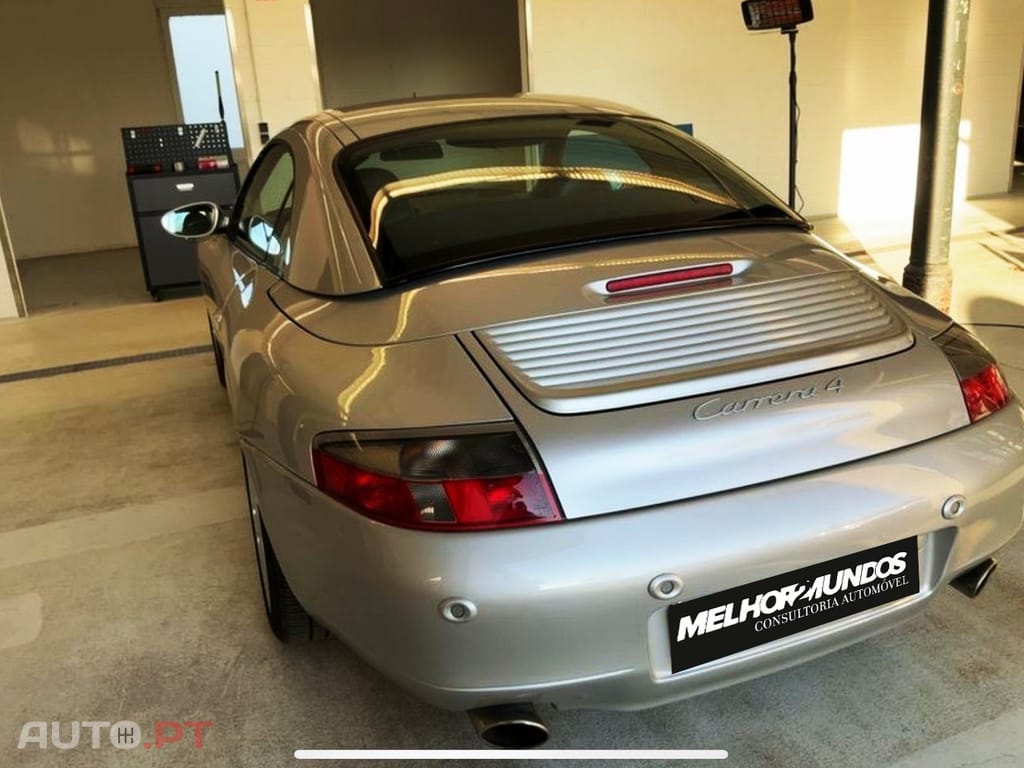 Porsche 911 Carrera 4 Cabrio