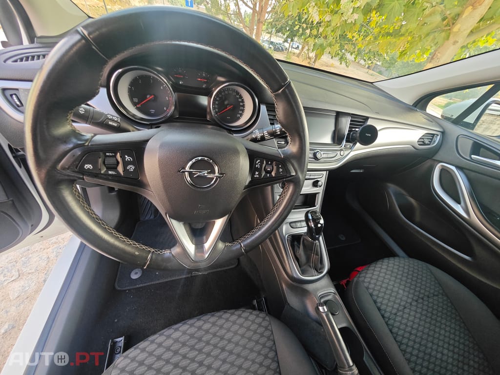 Opel Astra 1.5 D S&S Business Edition