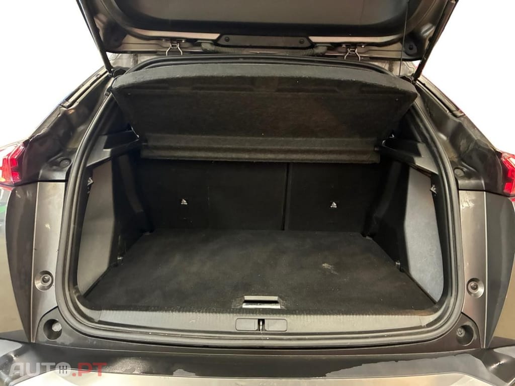 Peugeot 2008 1.5 BlueHDi Allure Pack EAT8