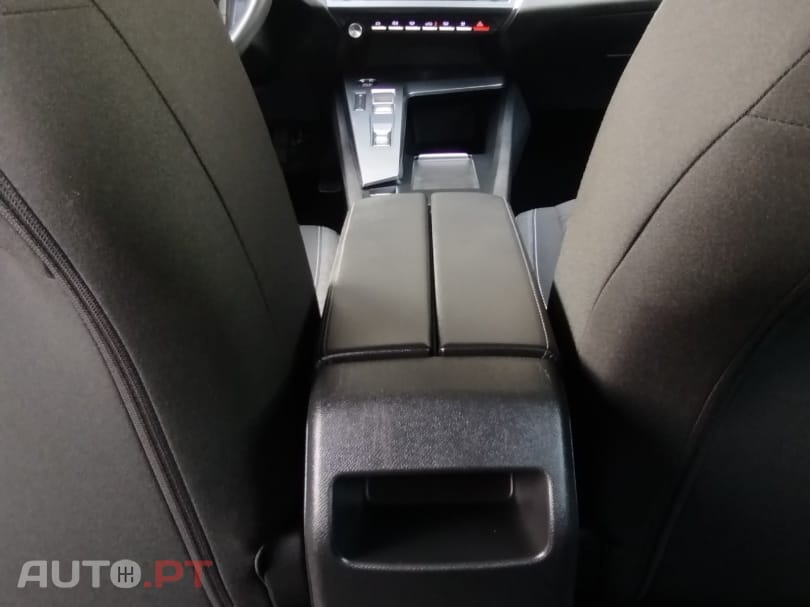 Peugeot 308 PureTech 130 EAT8 Active Pack