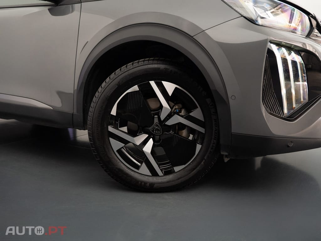 Peugeot 2008 1.2 Hybrid Allure e-DCS6