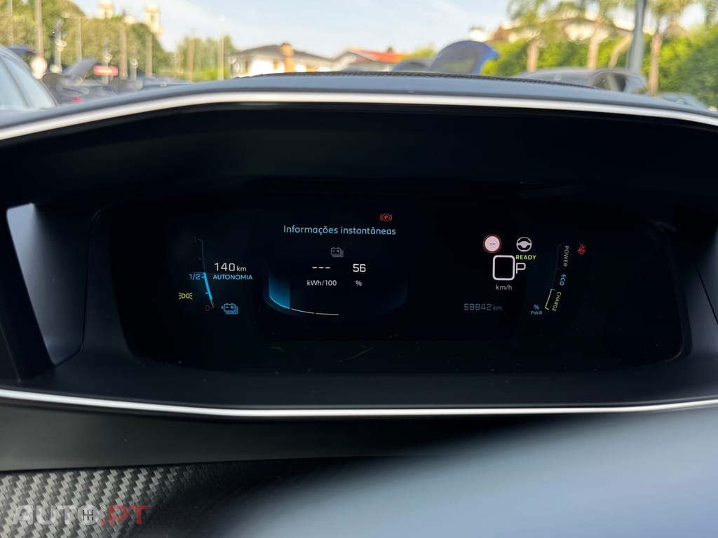 Peugeot E-2008 50 kWh GT
