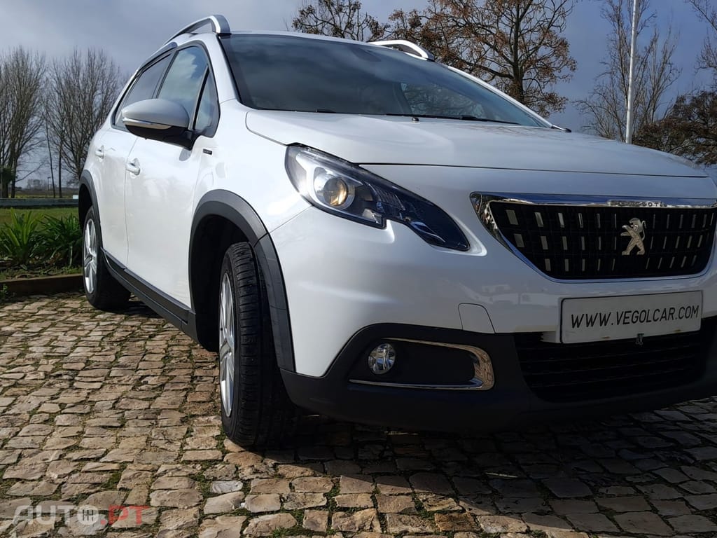 Peugeot 2008 1.5 BlueHDi Signature