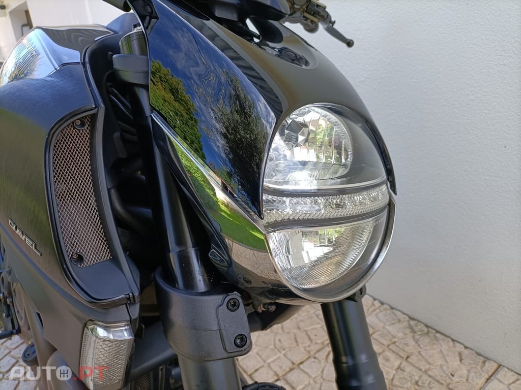 Ducati Diavel 1200 CROMO ABS COM EXTRAS