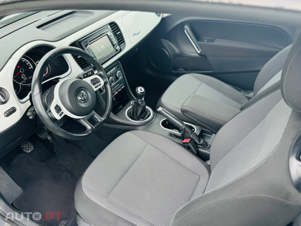 Volkswagen New Beetle VW New Beetle 1.6 TDi Design