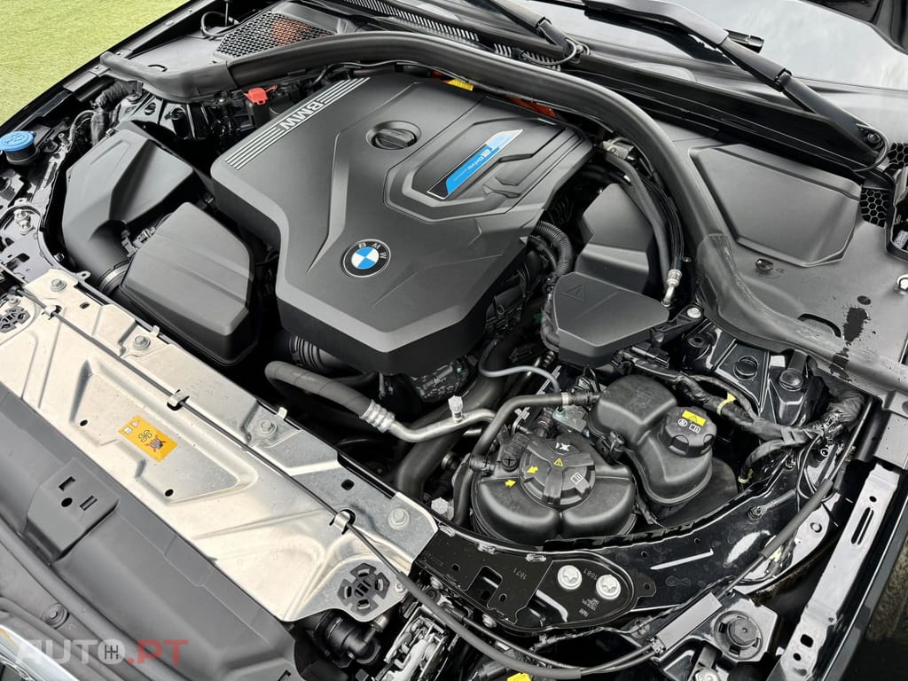 BMW 320 e Touring Line Sport Auto