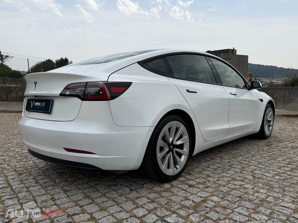 Tesla Model 3 Standard Range Plus RWD