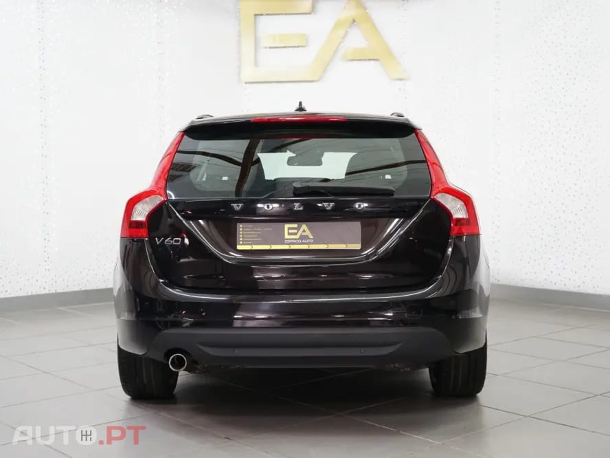 Volvo V60 1.6 D2 Momentum Eco