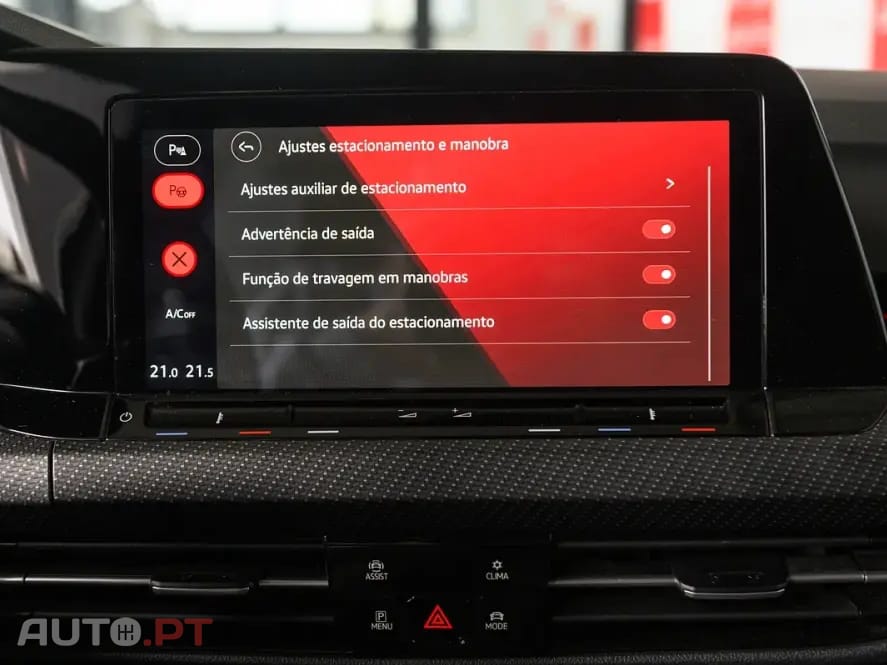 Volkswagen Golf 1.5 eTSI OPF DSG R-Line