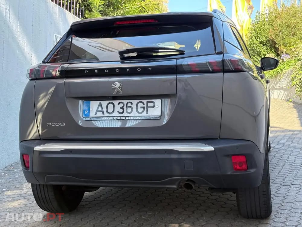Peugeot 2008 1.2 PureTech Allure