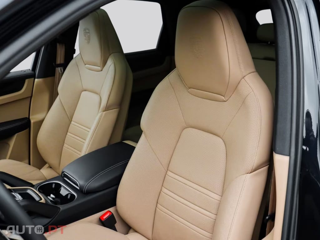 Porsche Cayenne E-Hybrid I.V.A DEDUTIVEL 