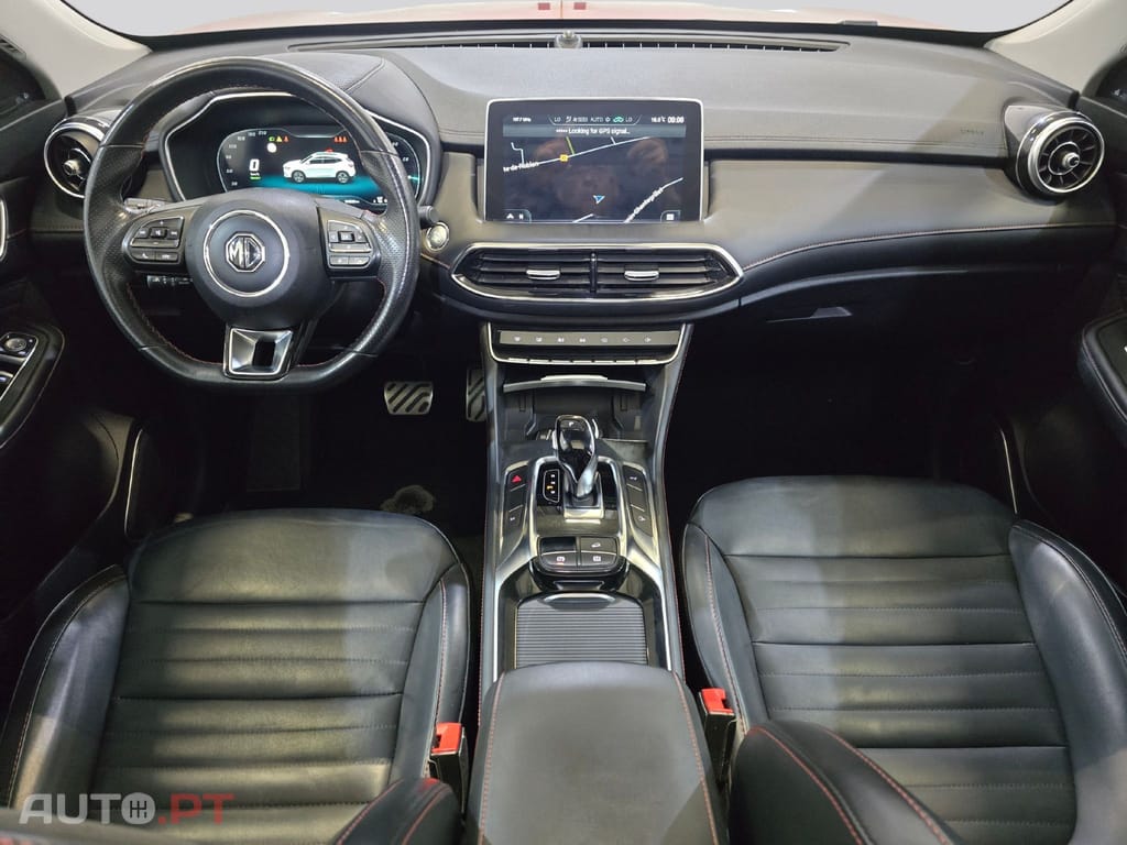 MG EHS PHEV Hybrid Luxury