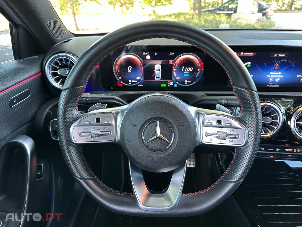 Mercedes-Benz A 250 e AMG Line