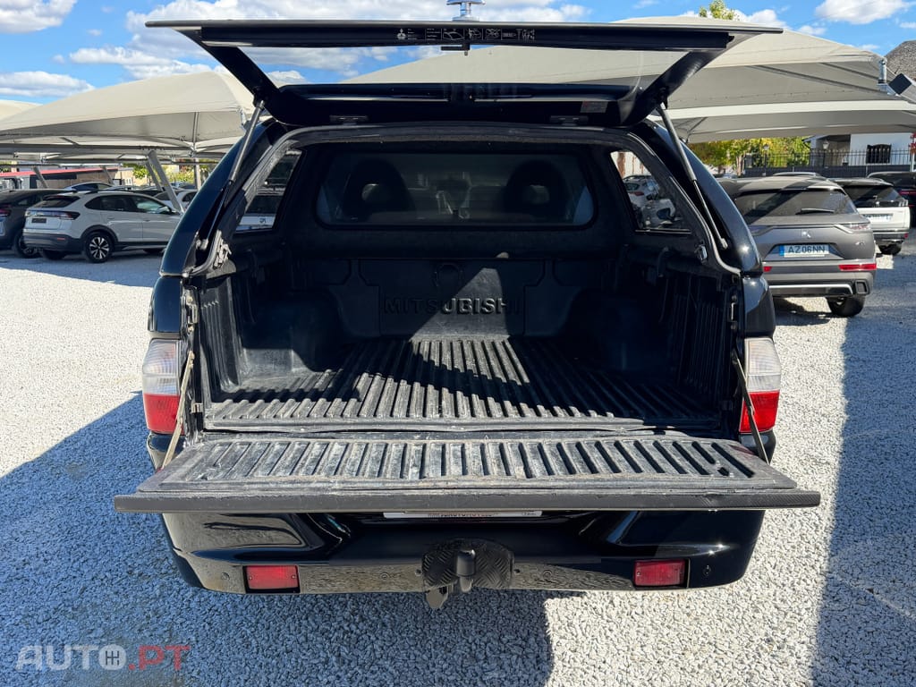 Mitsubishi L200 2.5 TD Strakar Elegance HT
