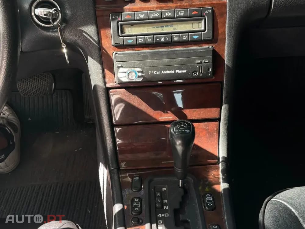 Mercedes-Benz E 300 TD Classic