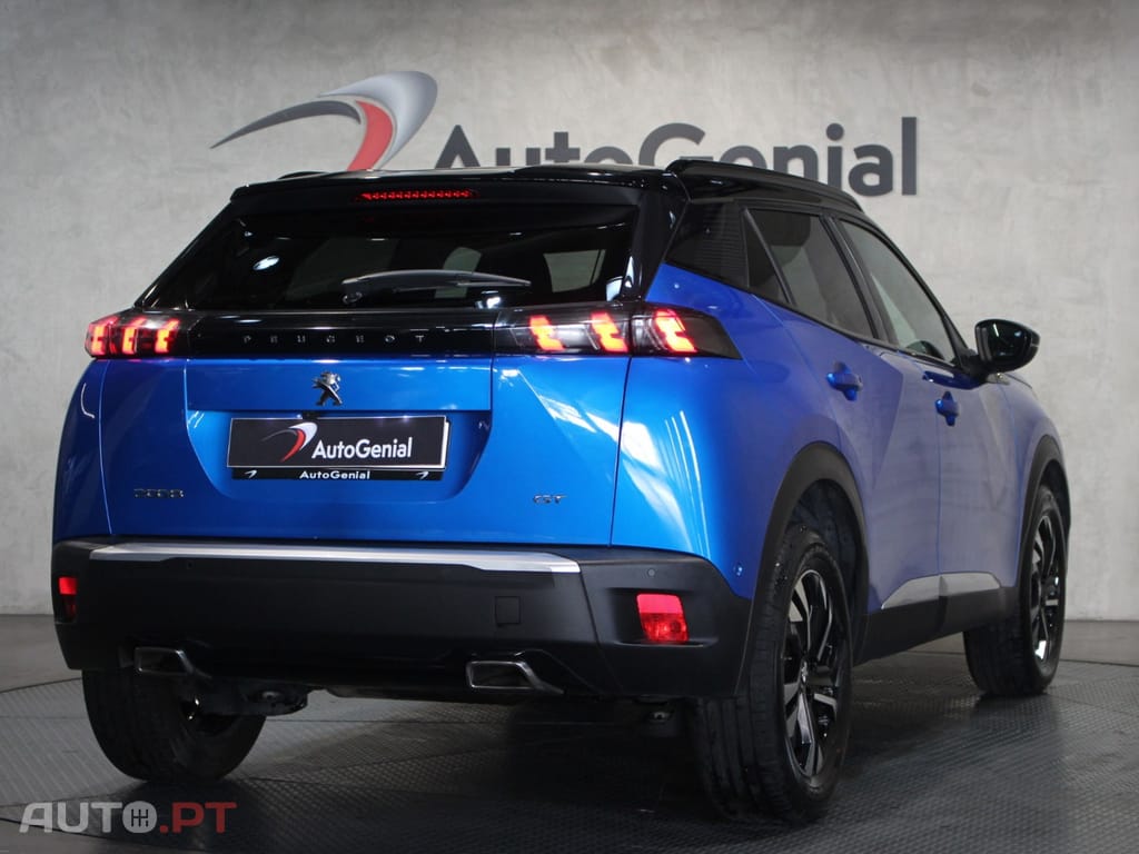 Peugeot 2008 1.2 PureTech GT EAT8