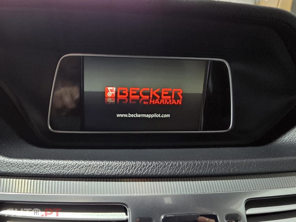 Mercedes-Benz E 300 BlueTEC Hybrid Elegance