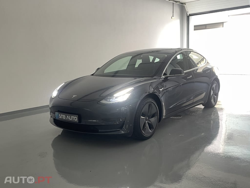 Tesla Model 3 Long-Range Dual Motor AWD