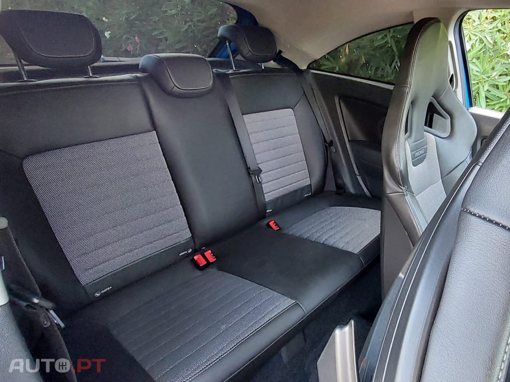 Opel Corsa OPC 1.6 Turbo - 192 Cvs