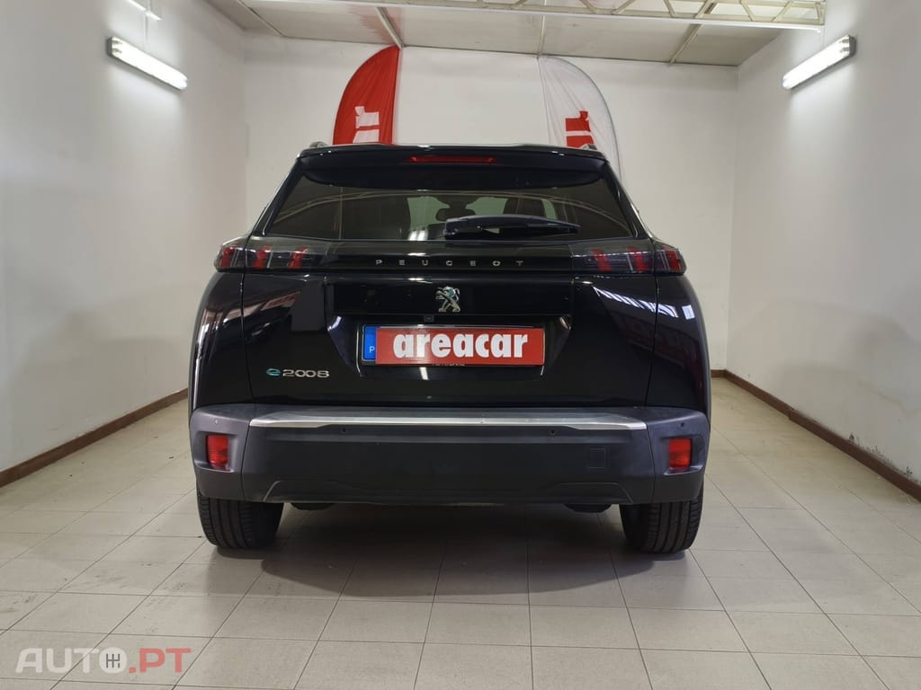 Peugeot E-2008 Allure