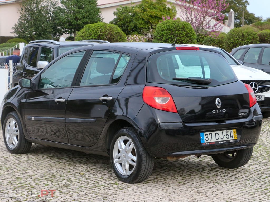 Renault Clio 1.2 16V Confort