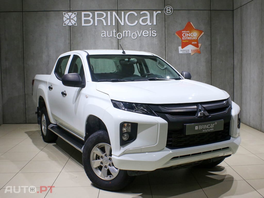 Mitsubishi L200 2.3 DI-D CD Invite 4WD