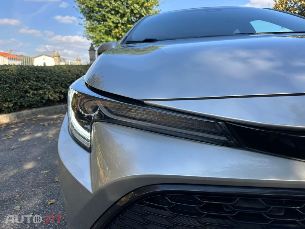 Toyota Corolla 2.0 Hybrid Square Collection