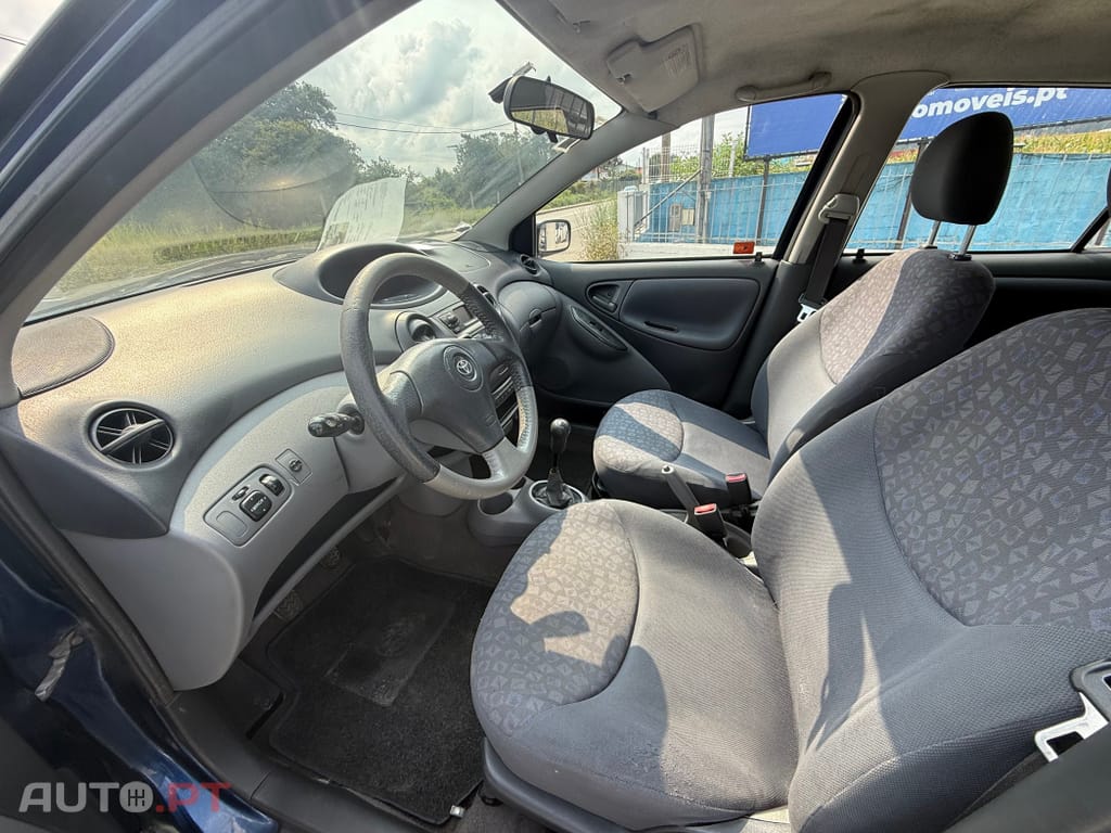 Toyota Yaris 1.0 Luna ABS