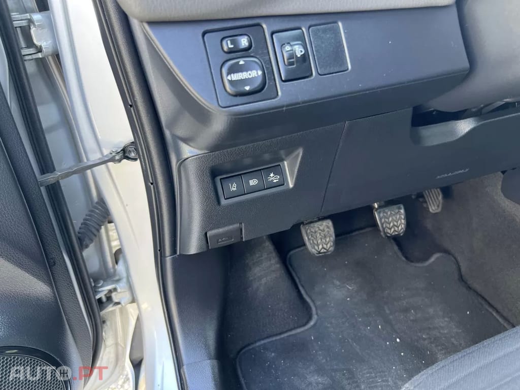 Toyota Yaris 1.0 VVT-i Exclusive