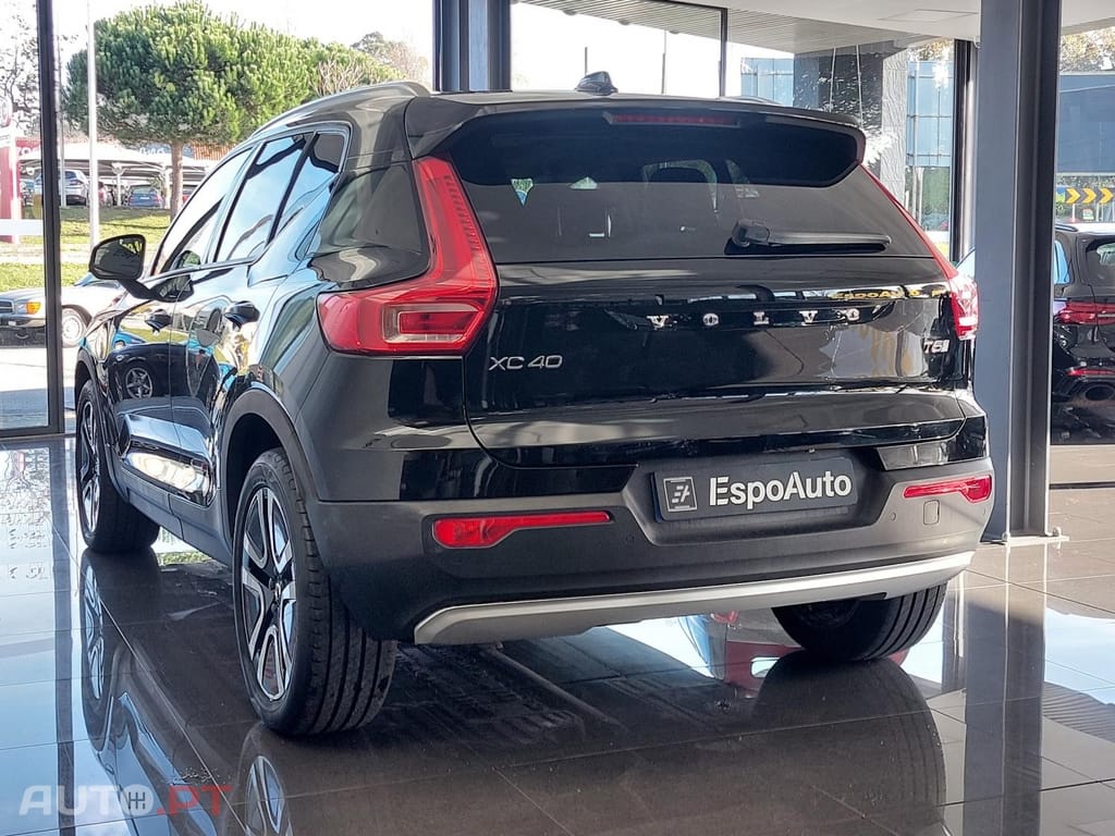 Volvo XC40 1.5 T5 PHEV Momentum Plus