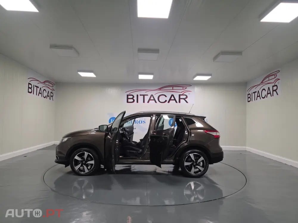 Nissan Qashqai 1.5 dCi N-Connecta Led