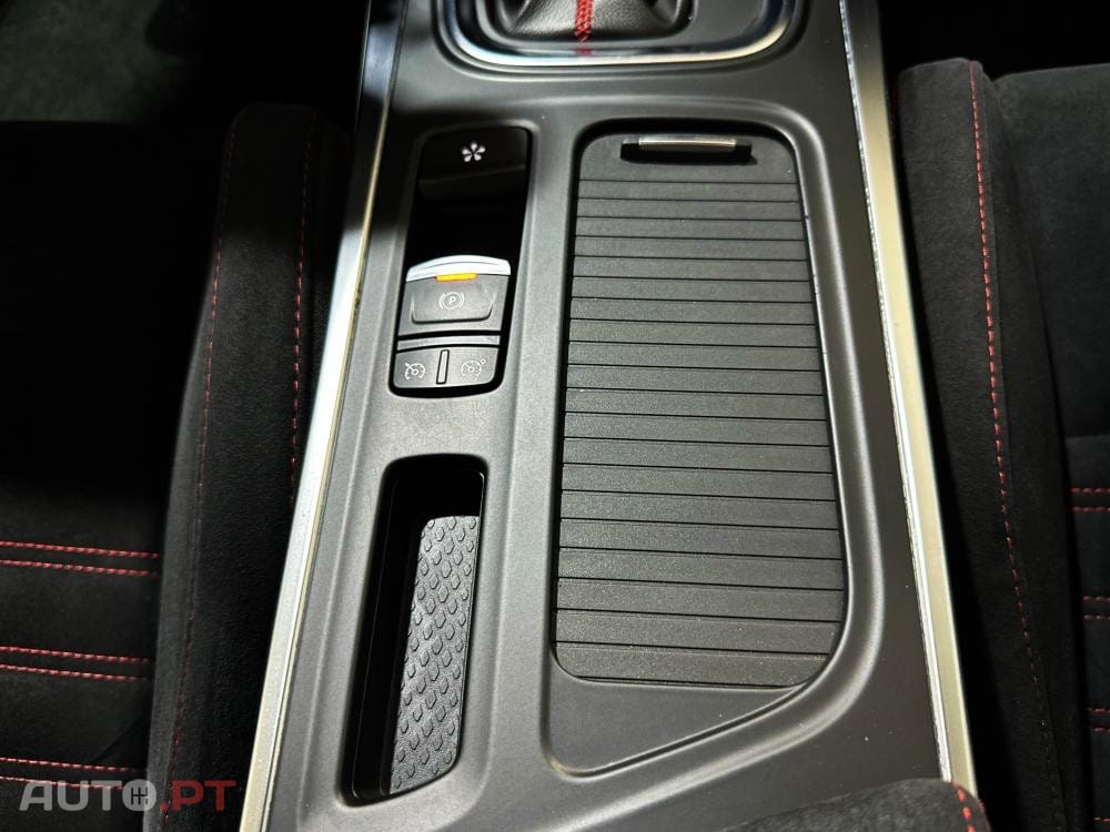 Renault Mégane 1.8 TCe R.S. EDC J19