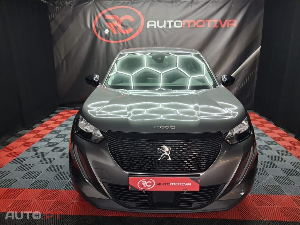 Peugeot 2008 1.2 PureTech Active Pack