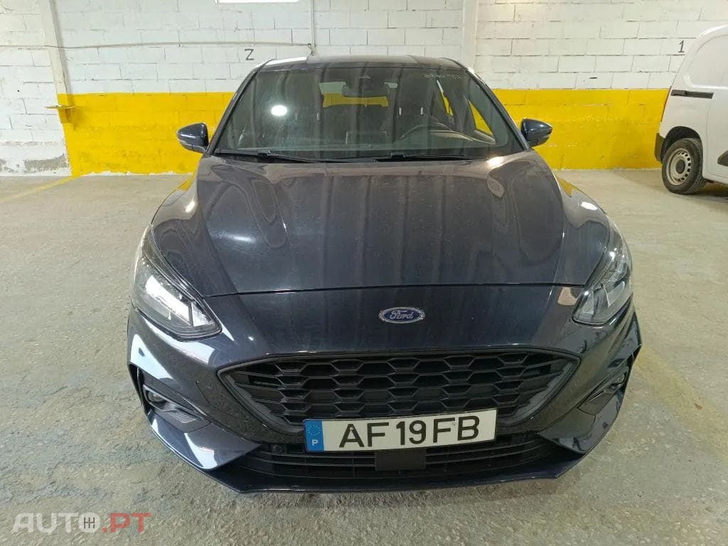 Ford Focus 1.0 EcoBoost MHEV ST-Line X