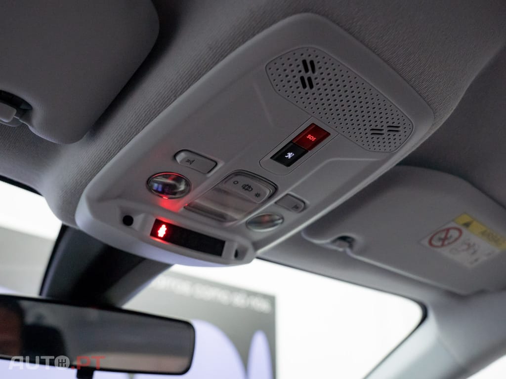 Peugeot E-208 50 kWh Active Pack