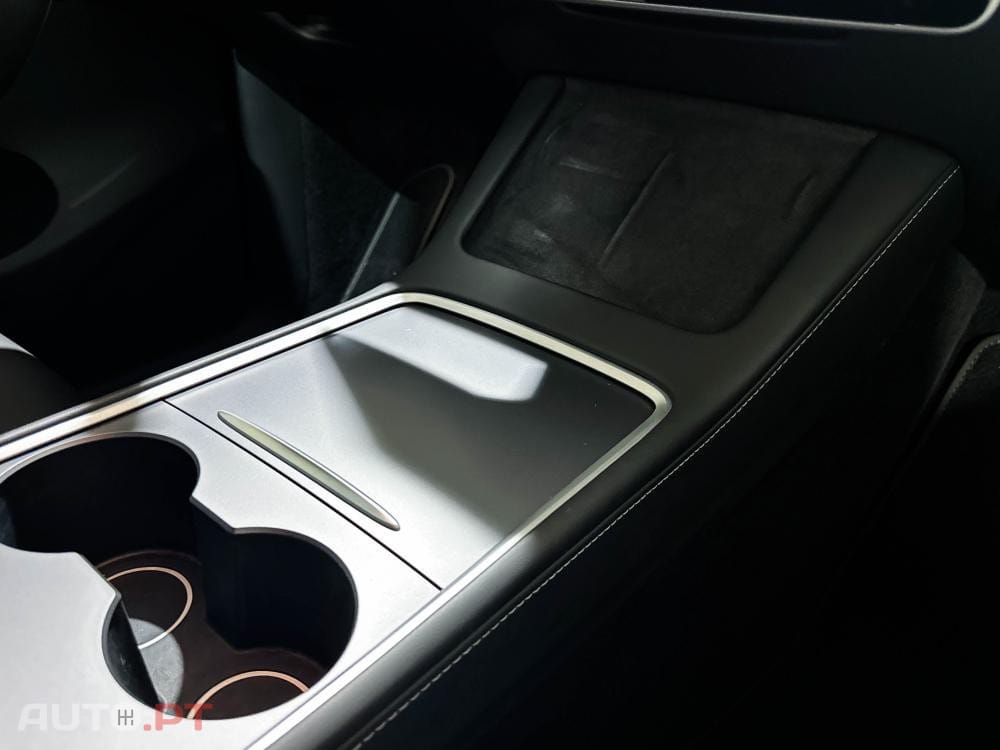 Tesla Model Y Long Range Dual Motor AWD