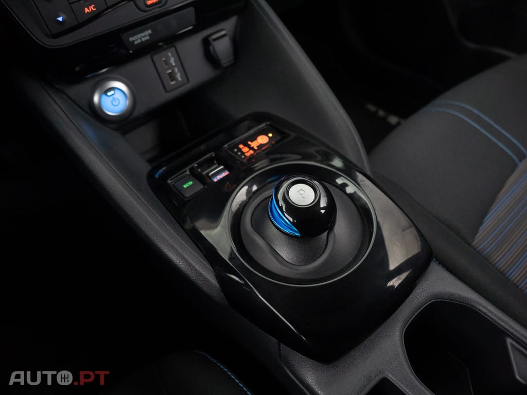 Nissan Leaf N-Connecta